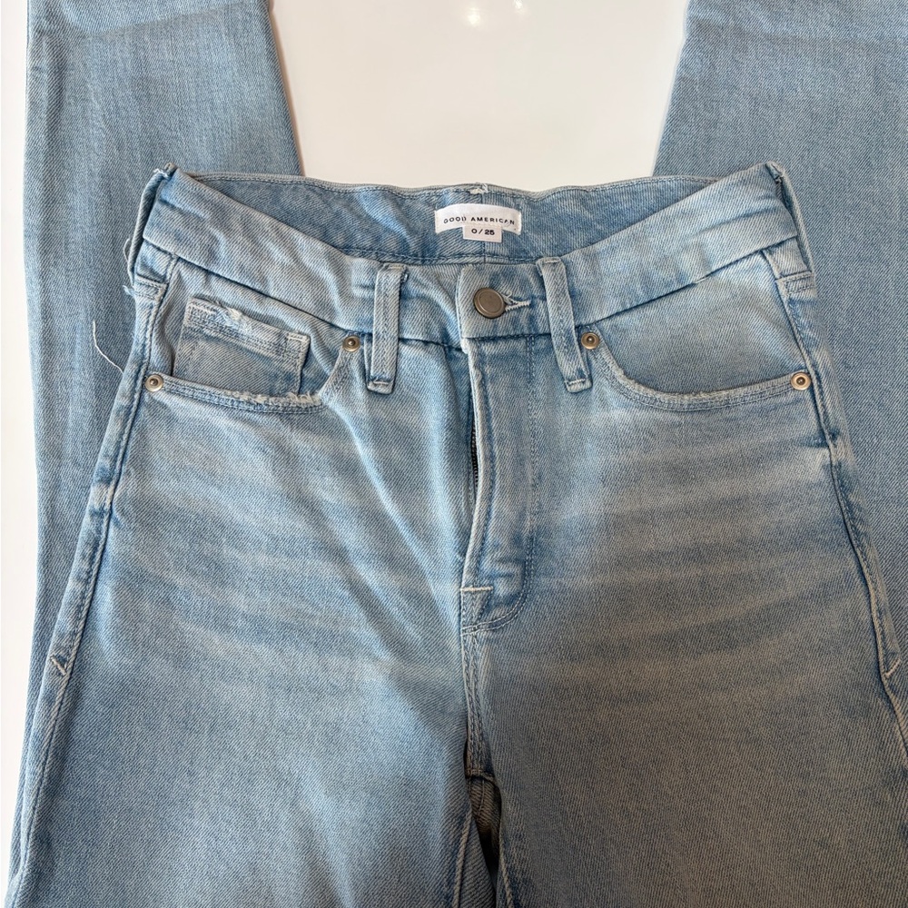 #200 Good American Light Blue Ripped Straight Leg Jeans. Excellent Condition. - Picture 7 of 14